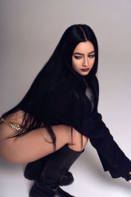call girl Minka, from Dubai