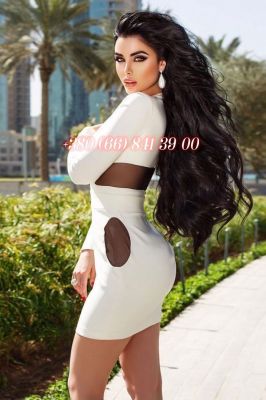 Night with UAE escort model Kass (classic, oral sex)