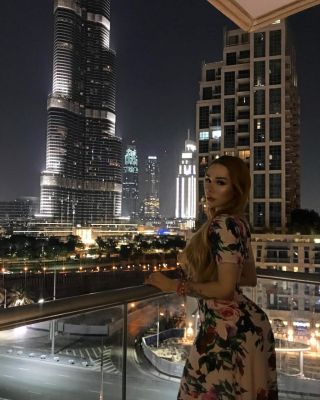 Lots of kissing and cuddling with Dubai asian escort Justice