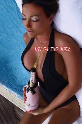 Private escort for an intimate night in Dubai