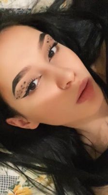 See sexy photos of whore Nancy on escort listings