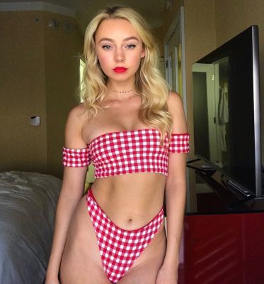 Blonde escort in Dubai: Ashanti is a 22 y.o. cutie for sex
