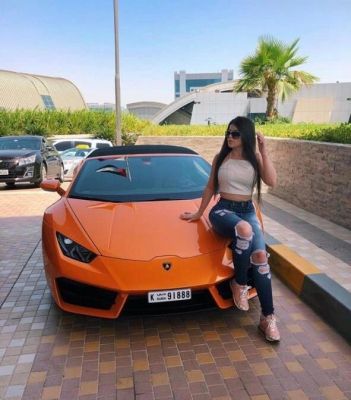VIP night with high class woman: from AED 1800/hr