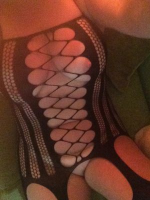 Sex with mature independent escort in UAE for AED 3000