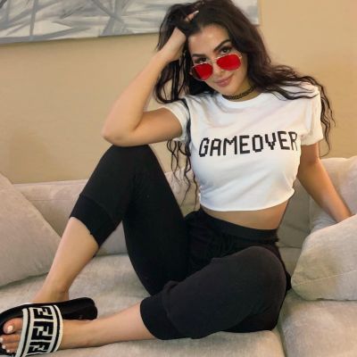 Cheap female escort for sex and OWO: from AED 1500 
