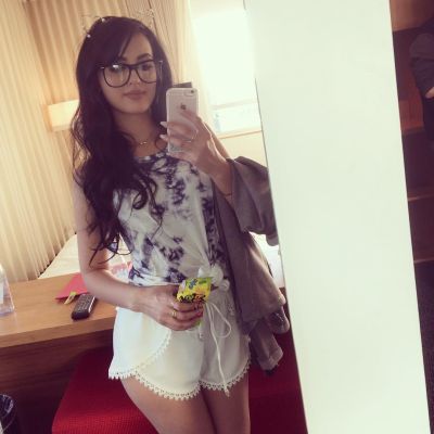 Dubai erotic massage service from Adora