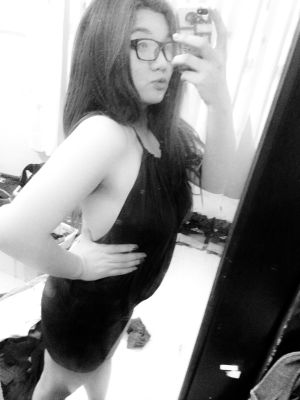 Lesbian dating tips: hot lesbie on sexdubai.club for AED 2000 per hour