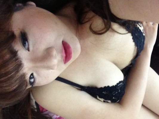 Dubai escort girl Ellen available for hot sex