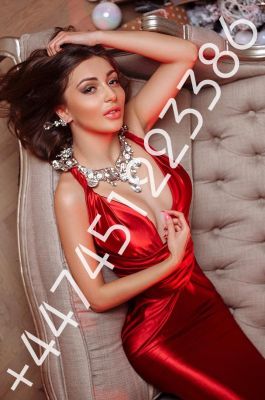One of model escorts in Dubai is waiting for your call on sexdubai.club