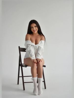 Arab escort in Dubai: Gertrude, 23 years of age
