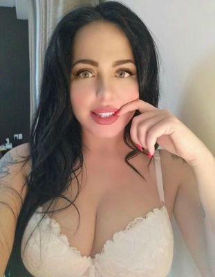 The best girl Alicia among indian escorts Dubai has in store