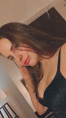 Escort online: Alwyn, +971 48 589 6992