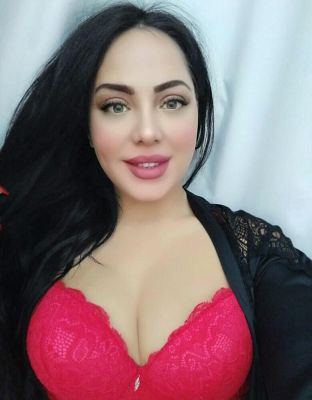 Elite rest with Dubai high class escort (age: 24, weight: 50, height: 158 cm)