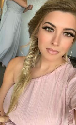 Dubai escort girl Rufina will meet a generous man, call +971 90 137 6494
