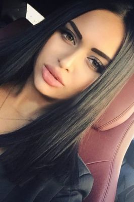 Petite escort Dubai (weight: 40 kg; height: 150 cm)