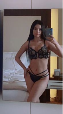 Dating services from stunning 31 y.o. Buffy