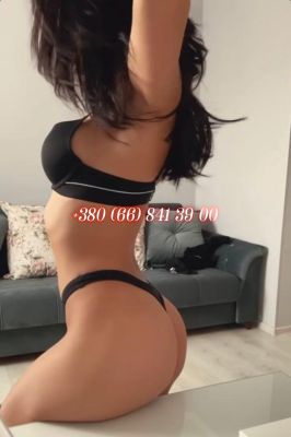 Look through escort pictures of Tahirah on sexdubai.club