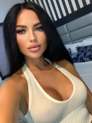 Vip woman Kylie on sexdubai.club