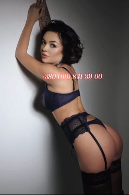 Sweet Dubai black slut (weight: 56 kg, height 162 cm)