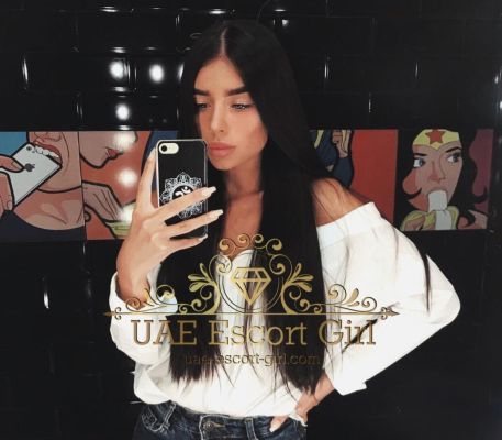 Latin escort Hollie in Dubai, AED 2000 per hour