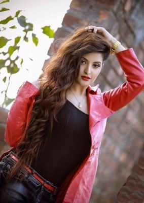 Elite escort service in Dubai from sexy Janine