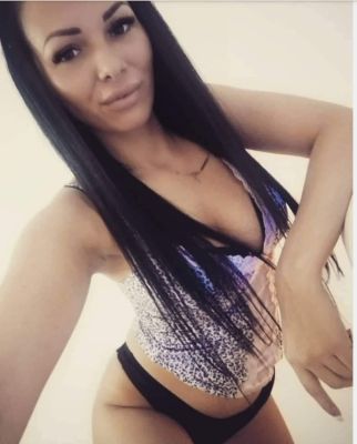 Your mistress Brenda for BDSM games