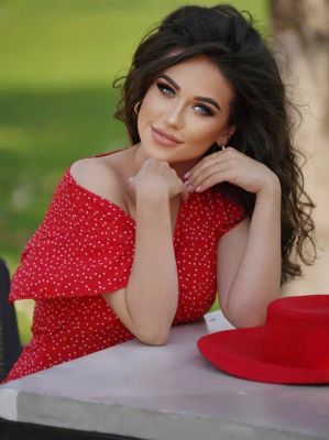 Talin is an escort at a cheap price, AED 2500 per hour