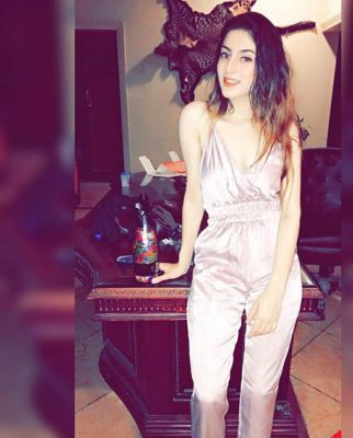 Chinese escort in Dubai for AED 1800 for an hour