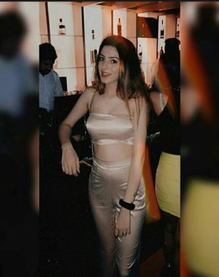 Caitlyn is an escort at a cheap price, AED 1800 per hour
