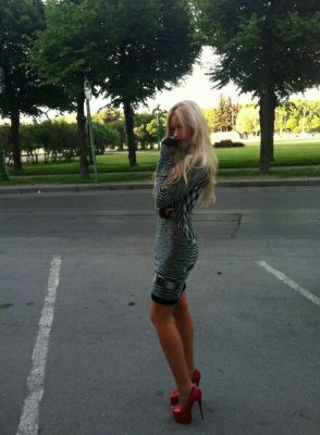 Night with dominatrix escort Pandora, +971 62 320 4586