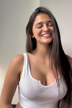 Top model escort Ritu Indian (Dubai)