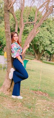 Vip escort in UAE: Alisha wants to meet a gentleman