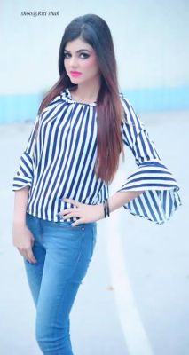 Indian model kamya , 21, Dubai, 