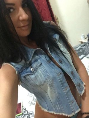 hooker Lina (Dubai)