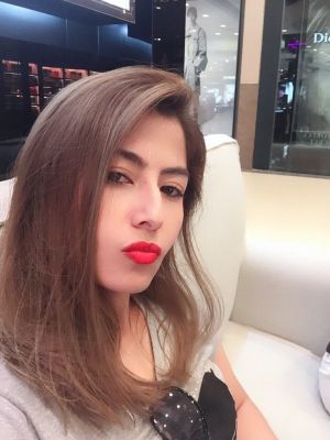 Lisa (Dubai), sexual photo