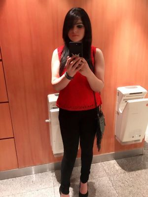 escort service Sonia College Girl