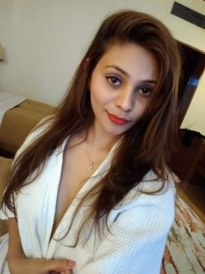 picture Saumya Sharma (dating)