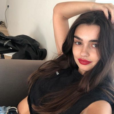 Simona, starts from 1000 p/h