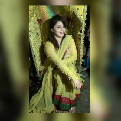  Mahum  escorts local men and tourists in Dubai