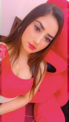 Book online escort girl Riya Sharma Lusty Girl in UAE
