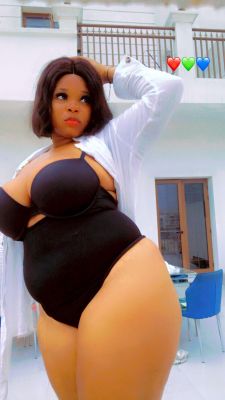 Sex dating with UAE prostitute (AED 700 per hour)