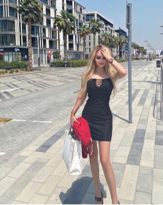 Almey Juky is among the best cheap escorts in UAE. AED 800 per hour